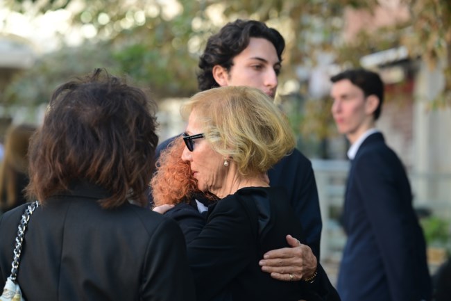 Η άφιξη της οικογένειας Σαββόπουλου