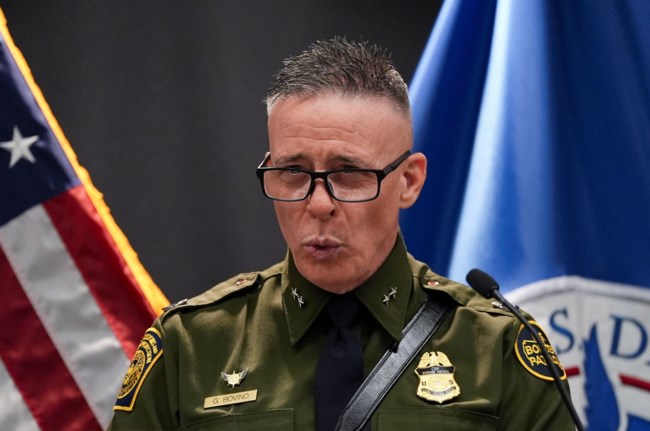 ΜΙΝΕΑΠΟΛΗ ΜΠΟΒΙΝΟ