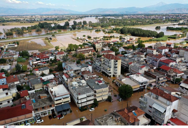 Δυσκολες ώρες στη Λάρισα: Εκκενώθηκαν Γιάννουλη και Άγιος Θωμάς  - Μήνυμα από το 112, ανεβαίνει επικίνδυνα ο Πηνειός