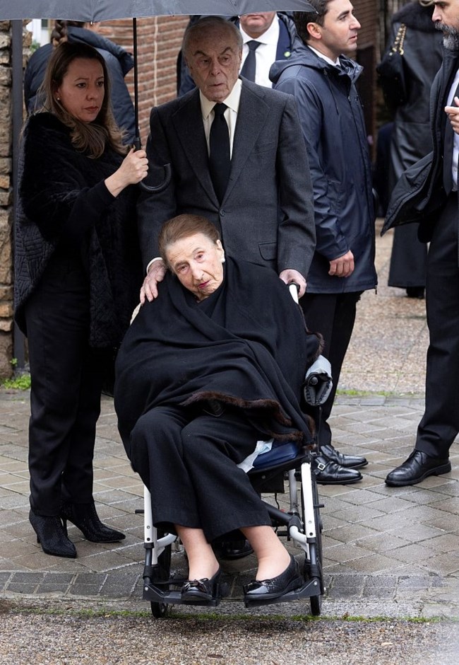 ΙΝΦΑΝΤΑ ΜΑΡΓΑΡΙΤΑ ΚΑΙ ΚΑΡΛΟΣ ΘΟΥΡΙΤΑ