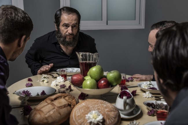 "…καλά, εσύ σκοτώθηκες νωρίς", του Χρόνη Μίσσιου, στο Θέατρο 104