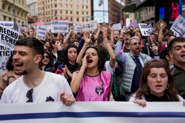 Ισπανία: Μαζικές διαδηλώσεις εκατοντάδων χιλιάδων ανθρώπων σε όλη τη χώρα κατά της στεγαστικής κρίσης