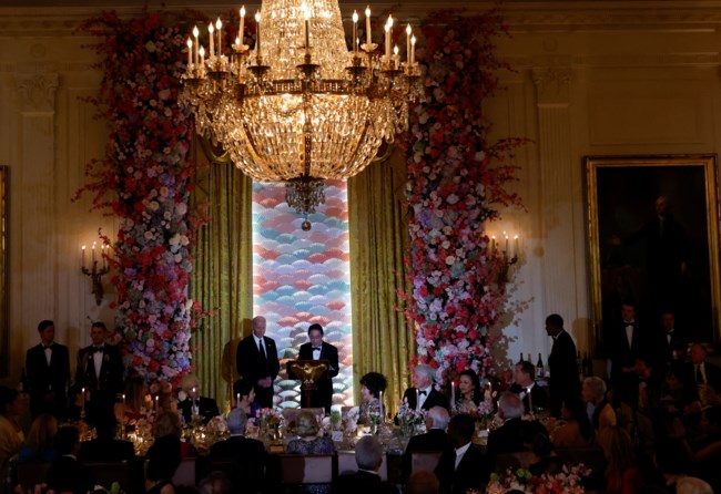 ΗΠΑ ΛΕΥΚΟΣ ΟΙΚΟΣ