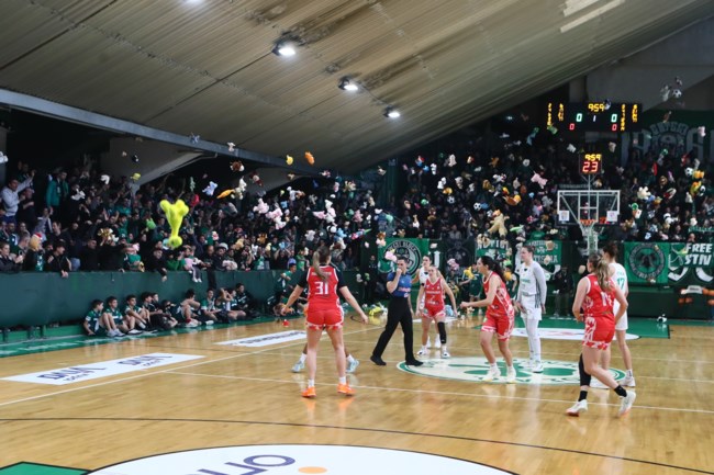 ΠΑΝΑΘΗΝΑΙΚΟΣ ΚΟΥΚΛΑΚΙΑ ΧΑΜΟΓΕΛΟ ΤΟΥ ΠΑΙΔΙΟΥ