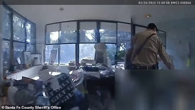 ΤΖΙΝ ΧΑΚΜΑΝ ΕΣΩΤΕΡΙΚΟ ΚΑΤΟΙΚΙΑΣ