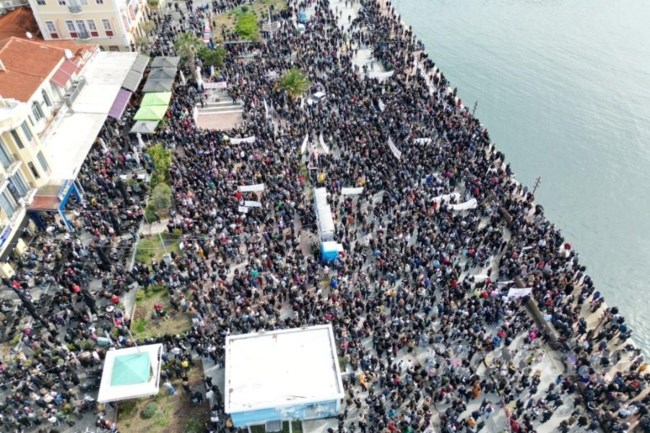 Μυτιλήνη: Από τις μεγαλύτερες συγκεντρώσεις η σημερινή