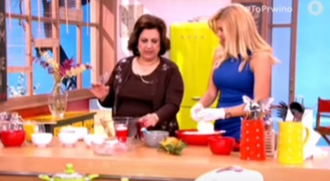 Οι εμφανίσεις της Μαίρης Παναγάκου στην TV: Δείτε βίντεο από τότε που μαγείρευε με την Κωνσταντίνα Σπυροπούλου