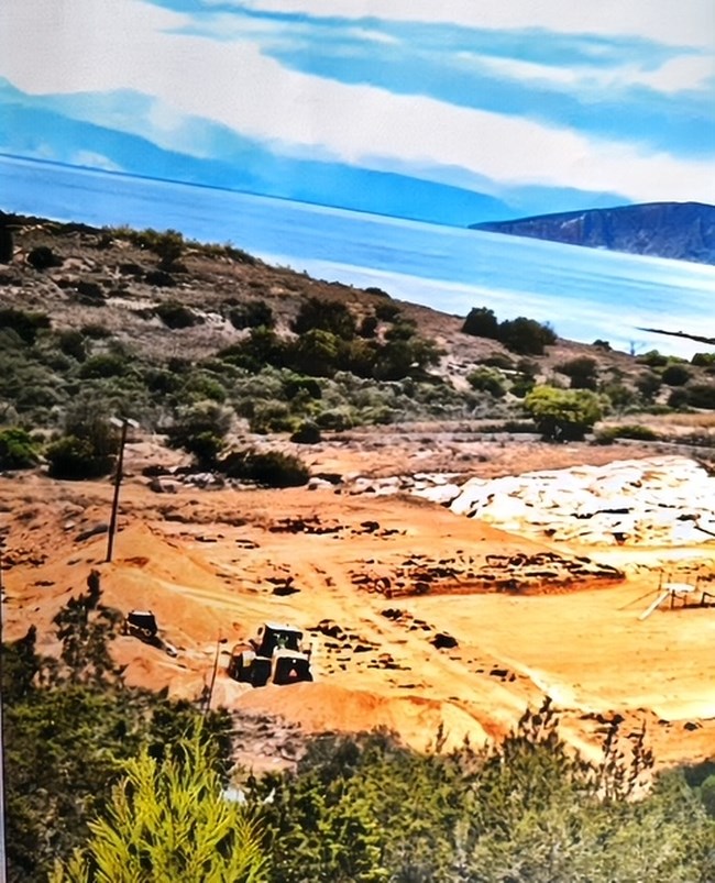 Αντιδράσεις για τις βίλες της Grivalia στην παραλία του Πόρτο Χέλι- Τα αρχαιολογικά ευρήματα και η σιωπή των επενδυτών