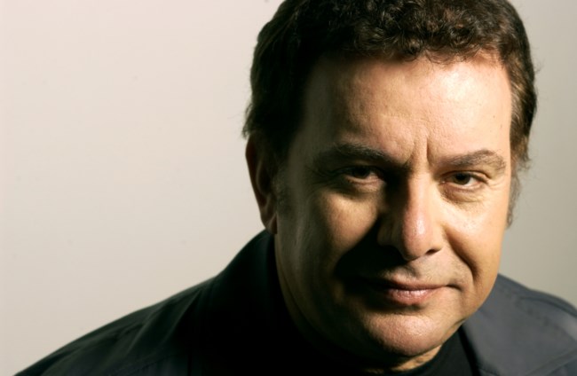 Μανώλης Μητσιάς: "50 χρόνια χρυσάφι"
