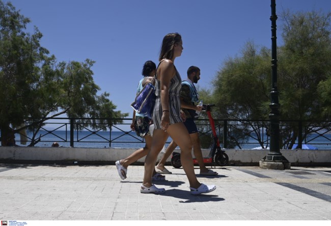 Καιρός: Ανεβαίνει στους 41 βαθμούς ο υδράργυρος - Ισχυρά μελτέμια στο Αιγαίο, πού αναμένονται καταιγίδες
