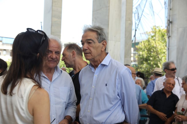 ΝΙΚΟΣ ΚΑΛΟΓΕΡΟΠΟΥΛΟΣ