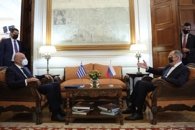 Δένδιας σε Λαβρόφ για Τουρκία: Η Ελλάδα είναι έτοιμη για όλα...- Τι σημαίνει η επίσκεψη του Ρώσου ΥΠΕΞ στην Ελλάδα