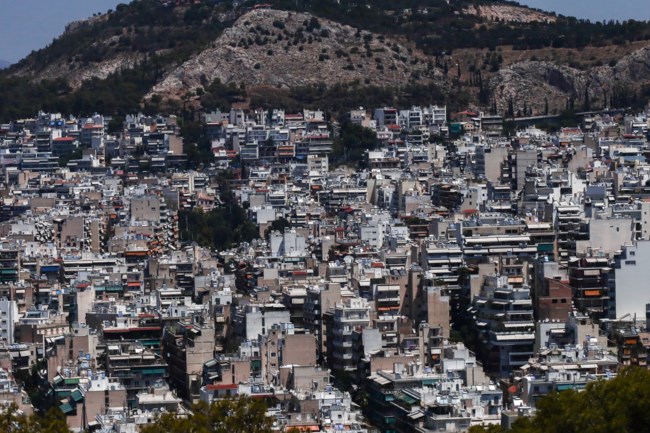Κηφισιά: Πώς οι πονηροί εργολάβοι χτίζουν μεγαθήρια με τον παράνομο ΝΟΚ - Νέο κρούσμα με προκλητικό "παραθυράκι"