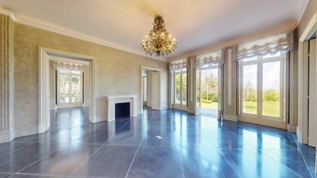 ΒΙΛΑ ΛΑΓΚΕΡΦΕΛΝΤ ΠΑΡΙΣΙ