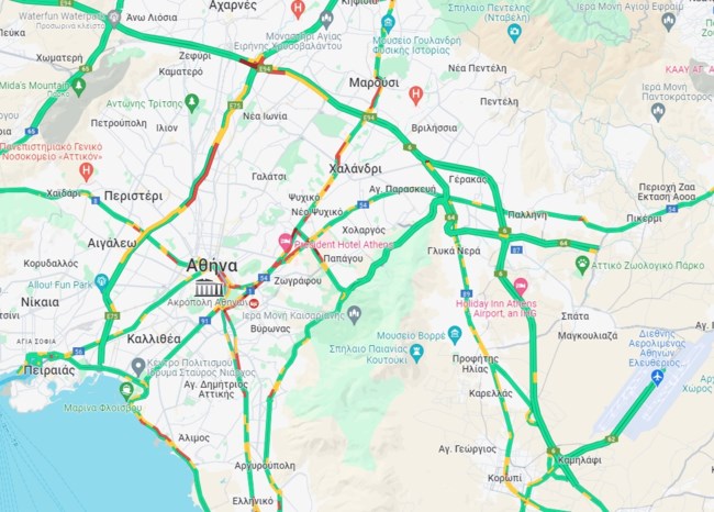 Στο κόκκινο οι δρόμοι: Μποτιλιάρισμα σε Κηφισό, Αττική Οδό και Κηφισίας –Σημειώθηκαν τρία τροχαία