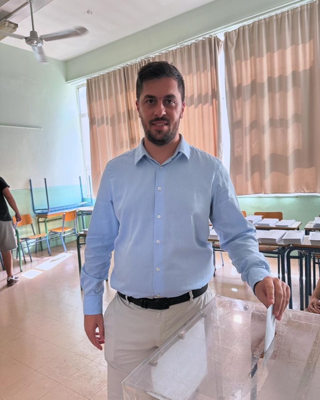 Ευρωεκλογές 2024: Δίνουν συγχαρητήρια στον στρατηγό Φραγκούλη Φράγκο - "Δεν εκλέχθηκα με την Ελληνική Λύση"