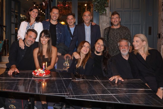 Σπάνια εμφάνιση του Φίλιππου Σοφιανού με τη σύντροφό του, Άρτεμη