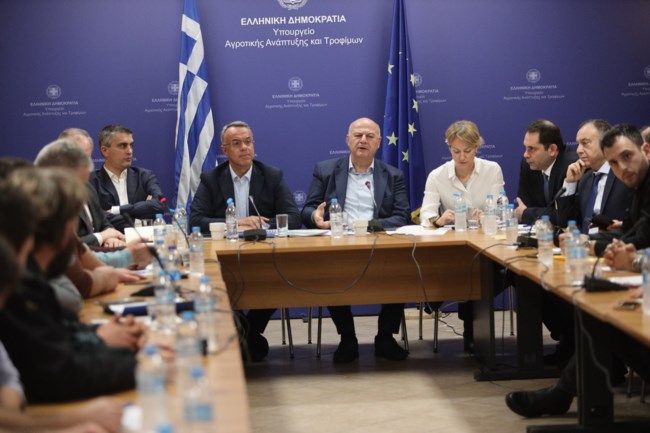 ΤΣΙΑΡΑΣ ΑΓΡΟΤΕΣ