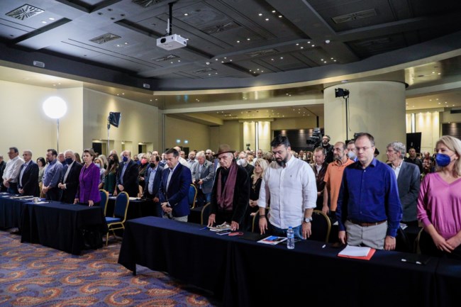 Τσίπρας στην Κεντρική Επιτροπή: "Η χώρα βιώνει πρωτοφανή κρίση" - Ενός λεπτού σιγή στη μνήμη του Αλέξανδρου Νικολαΐδη