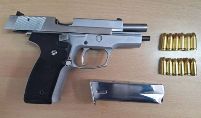 Πυροβολισμοί και ξύλο έξω από γνωστό μπαρ του Κολωνακίου - Δύο άτομα στο νοσοκομείο