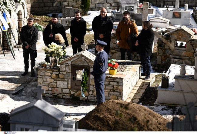 Ο ήρωας σμηναγός - κυβερνήτης του μοιραίου Phantom, Στάθης Τσιτλακίδης, στην αγκαλιά της πατρίδας του