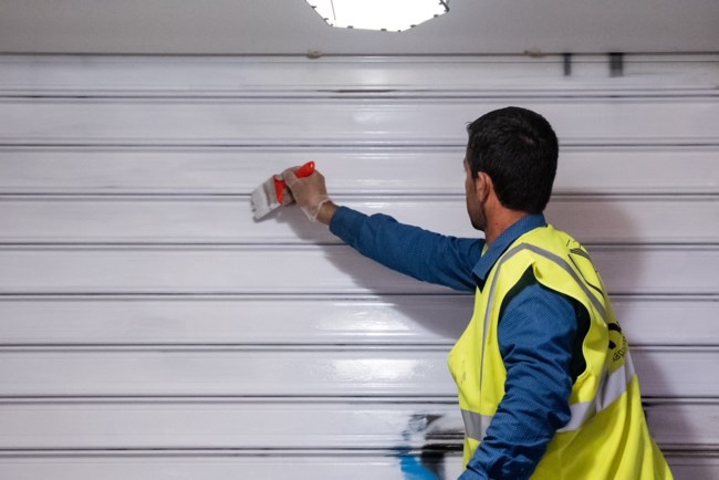 Δήμος Αθηναίων: Εορταστική επιχείρηση αντι-γκράφιτι στο κέντρο - Φωτογραφίες πριν και μετά