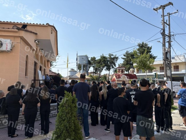 κηδεια 18χρονη λαρισα