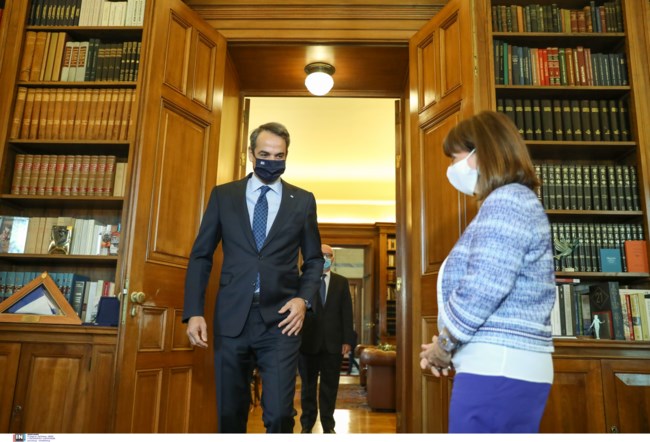 Μητσοτάκης Σακελλαροπούλου