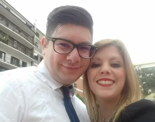 ΙΤΑΛΙΑ ΝΕΚΡΟΣ ΕΝ ΠΤΗΣΗ
