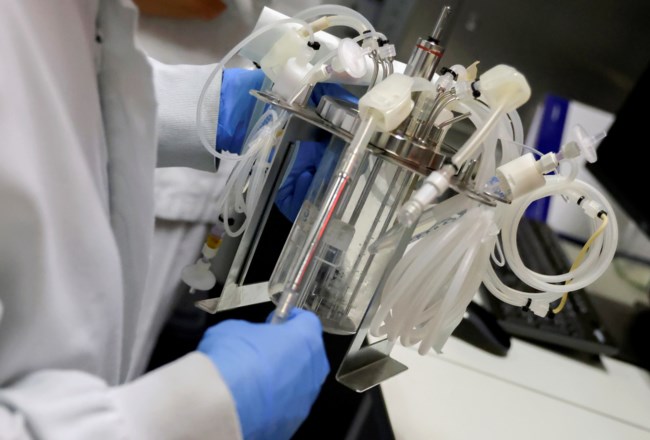 Κορονοϊός: Πάλι σχεδόν 100 νεκροί σε μια μέρα - 7.009 νέα κρούσματα και 697 διασωληνωμένοι