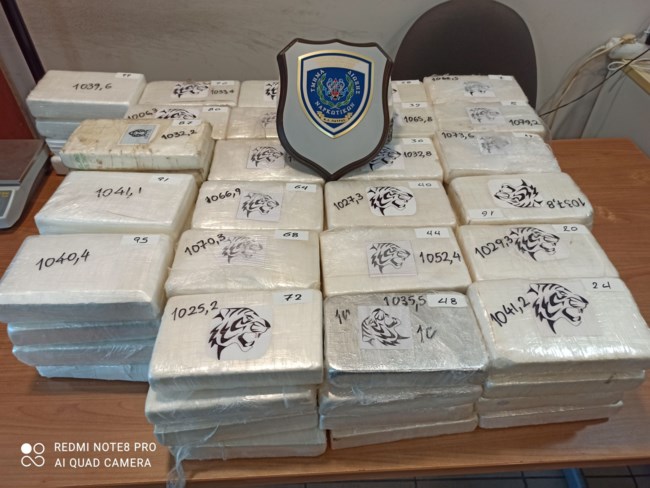 Τεράστια ποσότητα κοκαϊνης στην Πάτρα: 105 κιλά αξίας τουλάχιστον 5 εκατ. ευρώ [εικόνες]