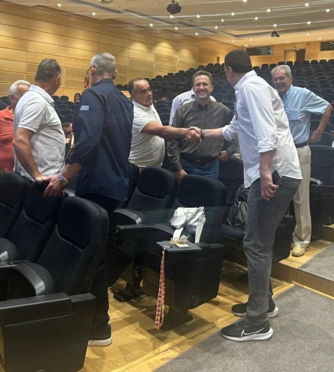 Βασίλης Κικίλιας: Ευρεία σύσκεψη για την ετοιμότητα του κρατικού μηχανισμού για ακραία πλημμυρικά στην Αττική