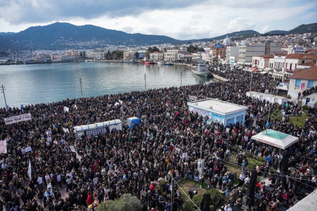 Τέμπη: Λαοθάλασσα σε όλη την Ελλάδα αγκάλιασε τις 57 ψυχές - Οι πιο συγκινητικές στιγμές από τις ιστορικές συγκεντρώσεις