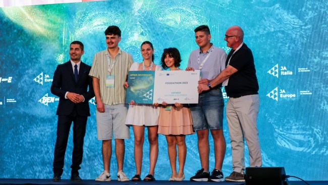 JA Greece: Η "Let’s Go" αναδείχθηκε αγαπημένη μαθητική "start-up" της Ευρώπης