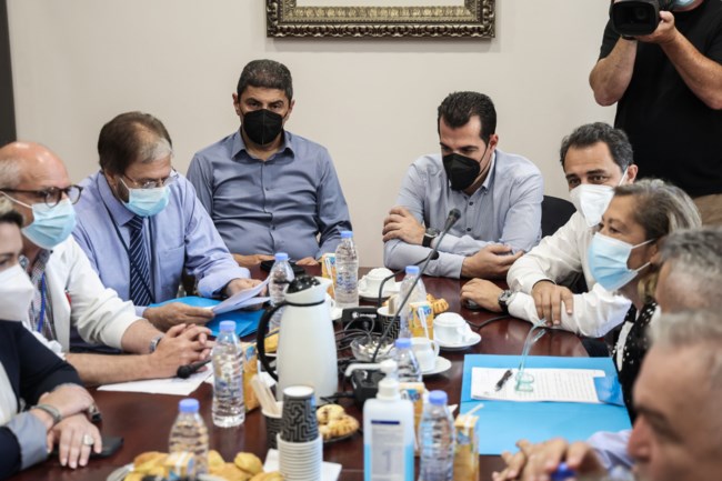 Πλεύρης στην Κρήτη: Δεν θα πάρουμε μέτρα το καλοκαίρι -  Αν χρειαστεί από τον Σεπτέμβριο θα πράξουμε ανάλογα