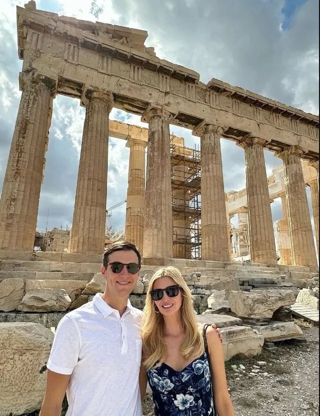 Ιβάνκα Τραμπ: Καταγοητευμένη από την Ακρόπολη η κόρη του Τραμπ - "Ένιωσα δέος"