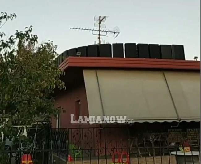 Εβαλε 15 ηχεία στην ταράτσα και ακούει όλη η περιοχή τις ακολουθίες - Βίντεο