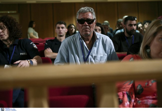 ΔΙΚΗ ΧΡΥΣΗΣ ΑΥΓΗΣ
