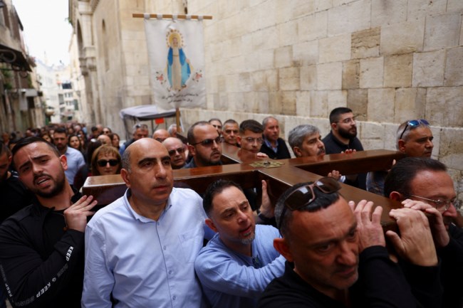 ΠΑΣΧΑ ΚΑΘΟΛΙΚΩΝ ΙΕΡΟΣΟΛΥΜΑ