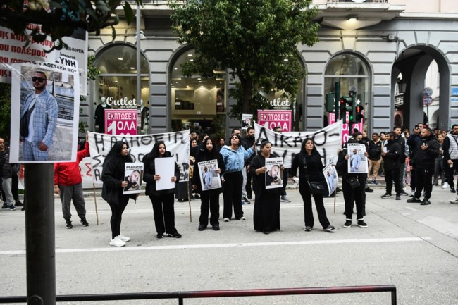 Ξυλοδαρμός μέχρι θανάτου 30χρονου στην Πάτρα: Παραδόθηκε αυτός που έριχνε τις "καρεκλιές" στο θύμα