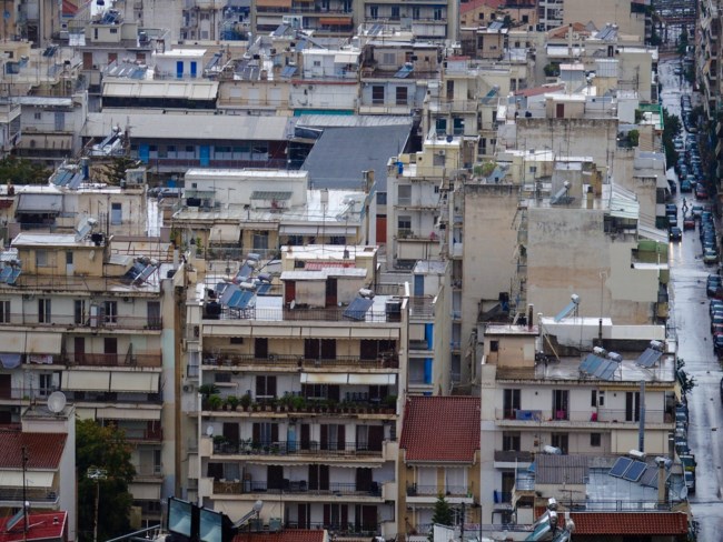 "Γκρινιάζει" η ΠΟΜΙΔΑ για την επιδότηση των κλειστών ακινήτων: Θέλει περισσότερες φοροαπαλλαγές και λιγότερες δεσμεύσεις