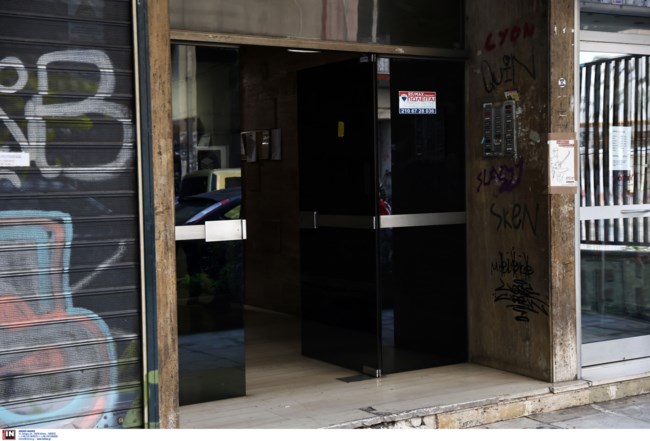 Εξάρχεια: Αυτός είναι ο 50χρονος μουσικός και συγγραφέας που βρέθηκε νεκρός - Ομολόγησε ο 48χρονος