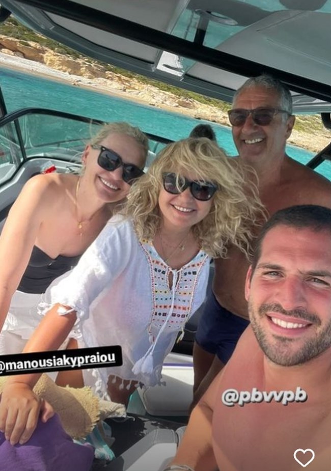 ΑΓΓΕΛΙΚΗ ΝΙΚΟΛΟΥΛΗ