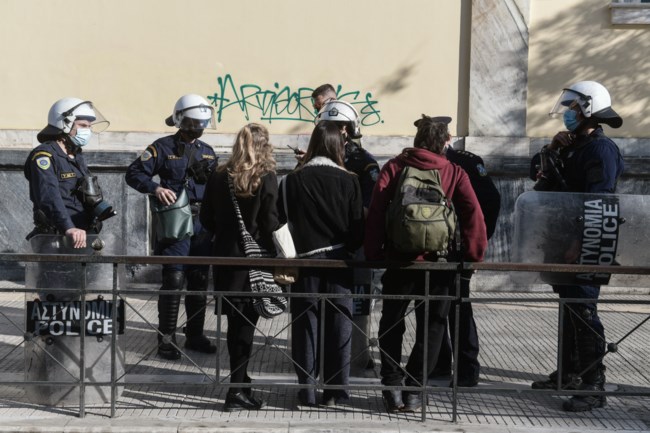 Ο απολογισμός του Πολυτεχνείου: 37 συλλήψεις, 352 προσαγωγές και 290 πρόστιμα των 300 ευρώ