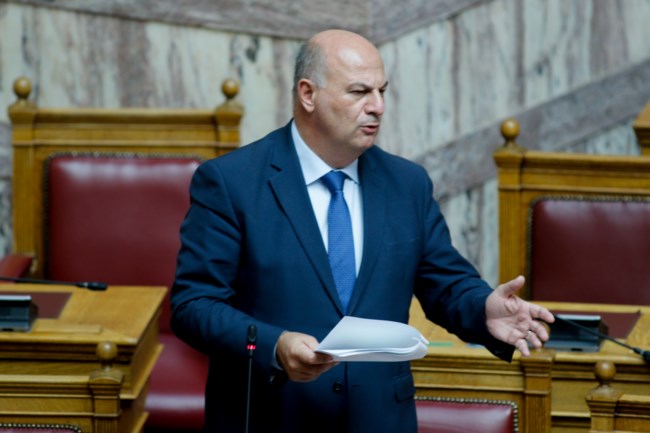 Κώστας Τσιάρας