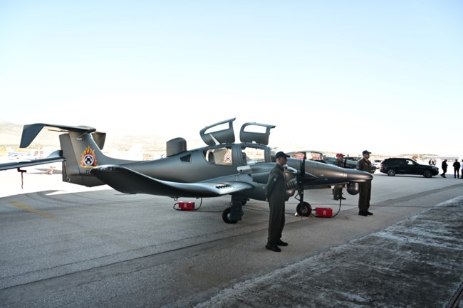 Τα τρία νέα υπερσύγχρονα αεροσκάφη της Πυροσβεστικής - Μητσοτάκης: Ιστορική και συμβολική στιγμή [εικόνες]