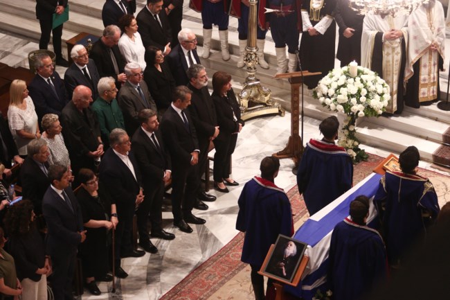 Κηδεία Μαρκόπουλου