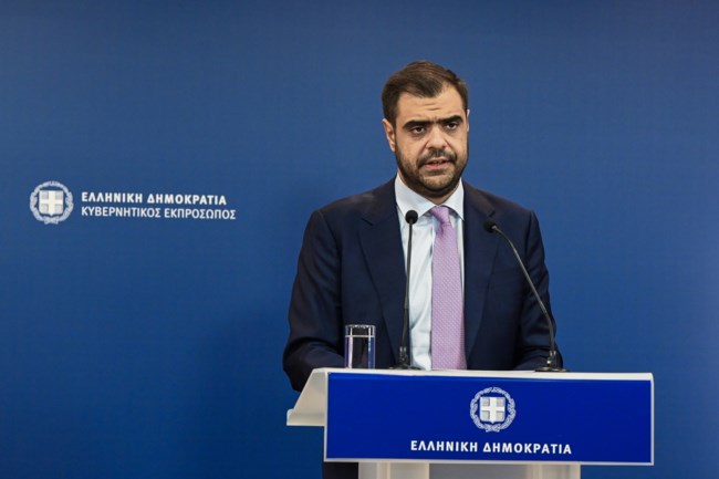 Το Μαξίμου και η Μαρία Καρυστιανού: Σεβασμός στη μητέρα, αλλά αφού κάνει κόμμα γίνεται πολιτική αντίπαλος