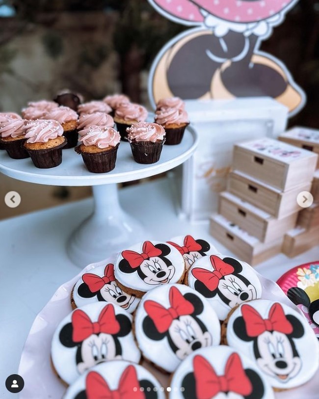 Αθηνά Οικονομάκου