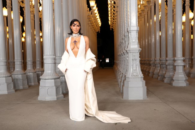 Σάλος με την Κιμ Καρντάσιαν που φόρεσε τον σταυρό Attallah της πριγκίπισσας Νταϊάνα- "Το μετέτρεψε σε χυδαίο"